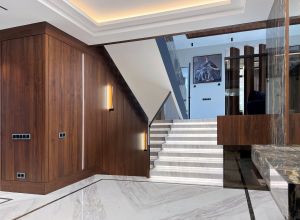 Современный ремонт большого дома