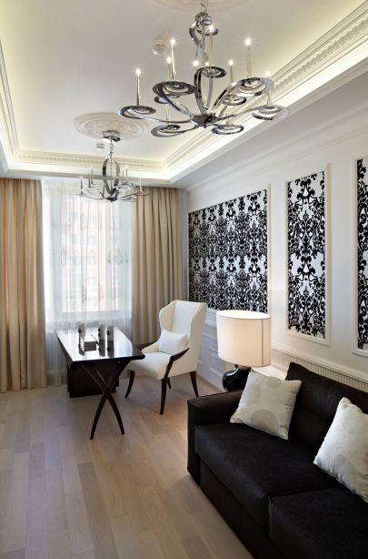 Красивые панели с рисунками в дизайне кабинета квартиры