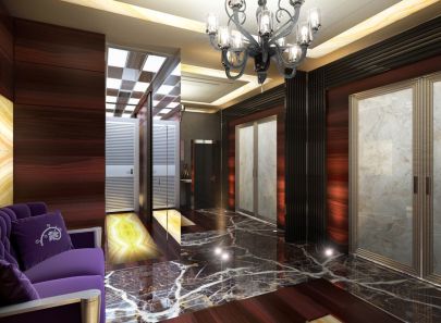 Фиолетовые акценты в темном интерьере холла