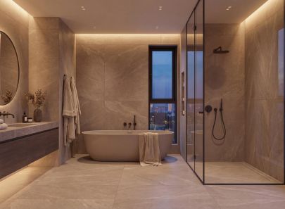 Ванная с отдельно стоящей ванной и видом на город