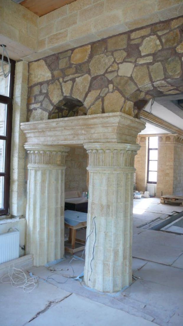 Эксклюзивная отделка колонн и стен в доме