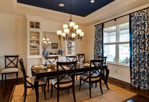 Потолок с полдингами