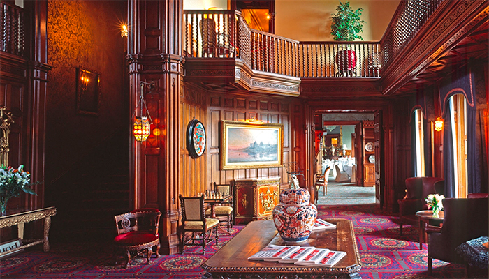 Окна в средневековом стиле