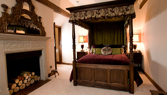 Интерьер старинного замка