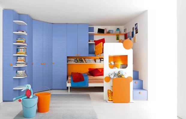 Сочетание синего и оранжевого